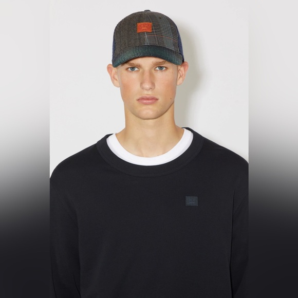 Acne studio women’s cream color crewneck sweater - Picture 2 of 6